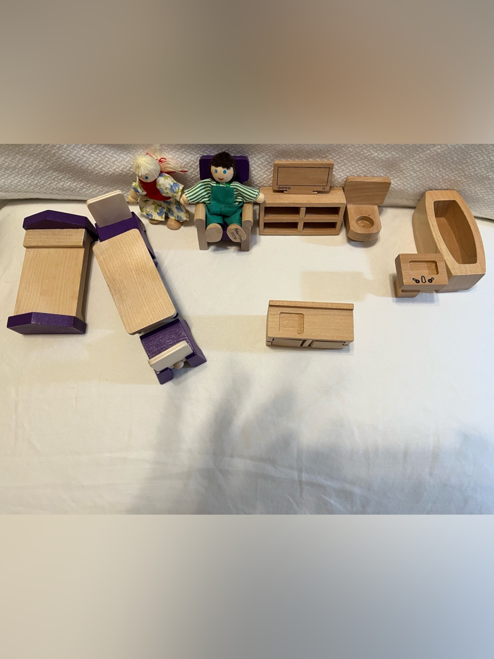 Melissa & Doug Wooden Dollhouse Furniture Set with Purple Accents and Two Dolls